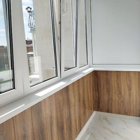 Стильная Vip Квартира В Центре Shostka Extérieur photo