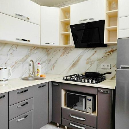 Стильная Vip Квартира В Центре Shostka Extérieur photo